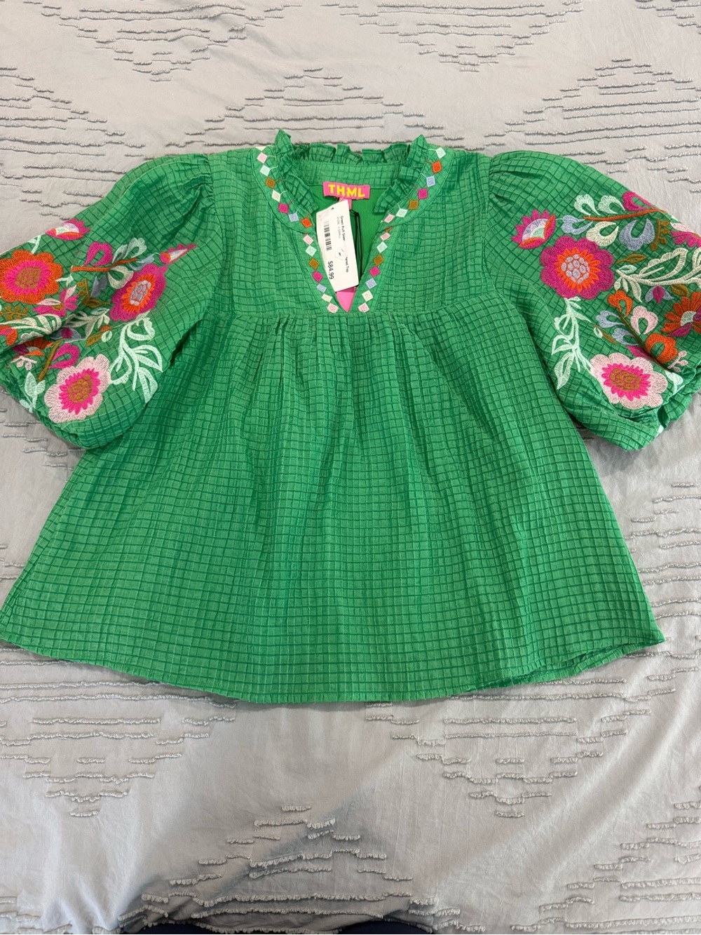 THML Green Puff Sleeve Top - Picture 3 of 8
